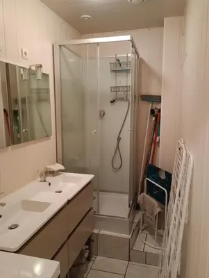 Salle de bains dans l'établissement Mont Dore/Sancy 6 personnes emplacement privilégié