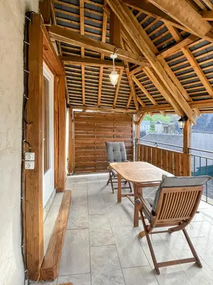 Balcon ou terrasse dans l'établissement Maison 4ch, 5 lits, terrasse, Terrasson Dordogne, wifi