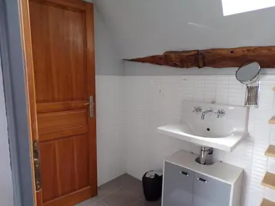 Salle de bains dans l'établissement Le Chant des Ifs