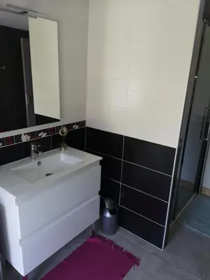 Salle de bains dans l'établissement La Cordonnerie