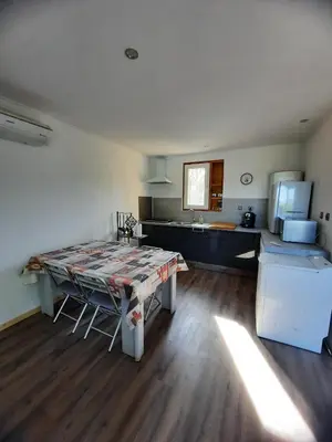 Cuisine ou kitchenette dans l'établissement Chez Marc