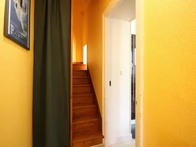 Plan de l'établissement T3 duplex avec parking à La Bourboule - FR-1-608-269