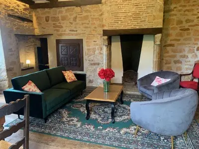 Coin salon dans l'établissement Maison du Chapitre