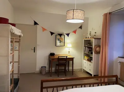 Cuisine ou kitchenette dans l'établissement Manoir de famille proche lac