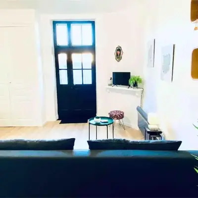 Jolie maison avec jardin au calme en ville