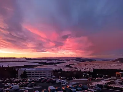 Lever ou coucher de soleil vu de l'appartement ou à proximité
