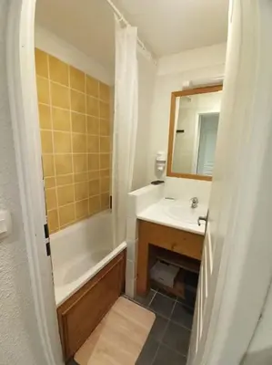 Salle de bains dans l'établissement Le 340 C super besse 2 nuits minimum