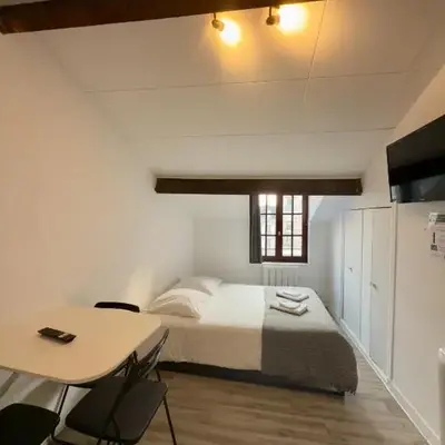 «Studio 2» rue Huchette - DABNB