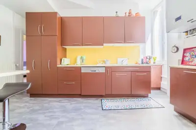Cuisine ou kitchenette dans l'établissement La Villa Lumière - 3 chambres