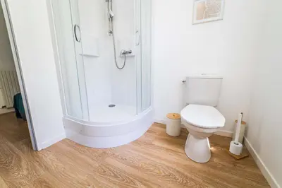 Salle de bains dans l'établissement La Villa Lumière - 3 chambres