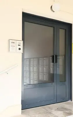 Plan de l'établissement Quartier des emailleurs-T4 avec balcon et garage