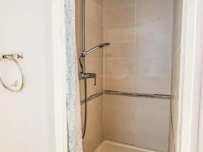Salle de bains dans l'établissement Holiday Home Roucan by Interhome