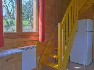Cuisine ou kitchenette dans l'établissement Chalet Cottage du Lac by Interhome