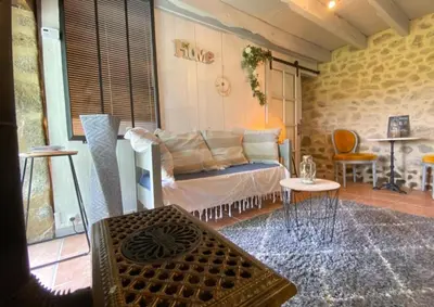Coin salon dans l'établissement Gite le Onze beauval