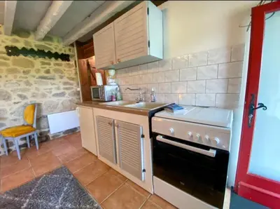 Cuisine ou kitchenette dans l'établissement Gite le Onze beauval