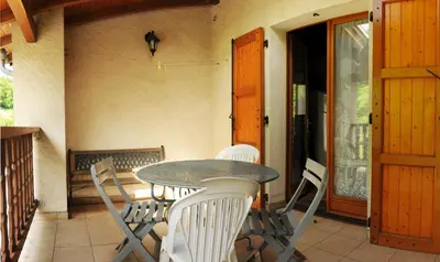 Coin salon dans l'établissement Gite en duplex 4 personnes, Vallée de la Jordanne, Cantal