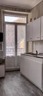 Cuisine ou kitchenette dans l'établissement Résidence les Sources Mont Dore