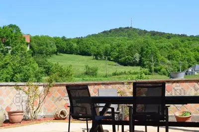 Vue générale sur la montagne ou vue sur la montagne depuis la maison de vacances