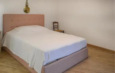 Plan de l'établissement 3 Bedroom Stunning Home In Saint Robert