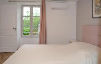 Plan de l'établissement 3 Bedroom Stunning Home In Saint Robert