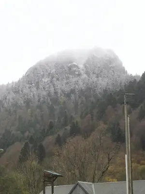 Vue générale sur la montagne ou vue sur la montagne depuis l'appartement