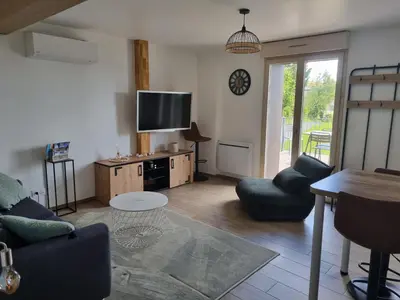 Télévision ou salle de divertissement dans l'établissement APT T2 à 500M du centre ville