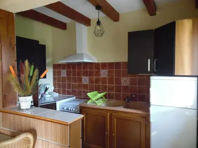 Cuisine ou kitchenette dans l'établissement Le Viognier - Gîte - Lot (vallée de la Dordogne)