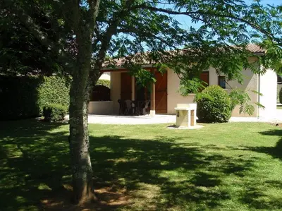 Jardin de l'établissement Le Viognier - Gîte - Lot (vallée de la Dordogne)