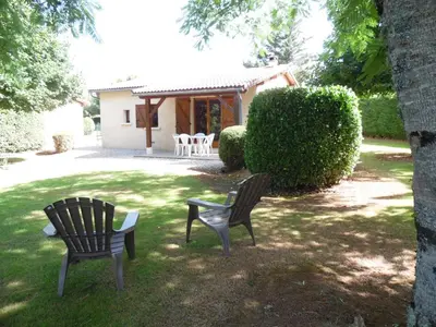 Jardin de l'établissement Le Pinot - Gîte - Lot - Vallée de la Dordogne