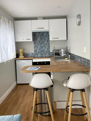 Cuisine ou kitchenette dans l'établissement Logement T2 neuf-évasion en Corrèze