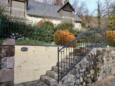 Plan de l'établissement Gîte dans le Cantal dans la vallée de la Maronne