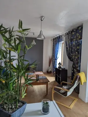 Coin salon dans l'établissement Le Petit Perchoir à Aubusson