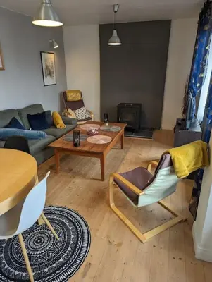 Coin salon dans l'établissement Le Petit Perchoir à Aubusson