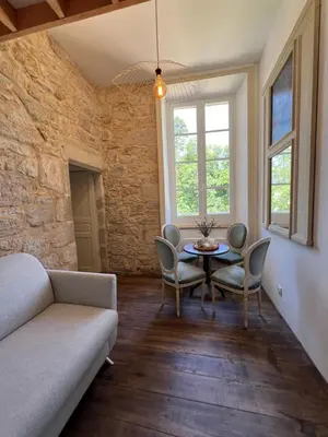 Coin salon dans l'établissement Château d'Aynac