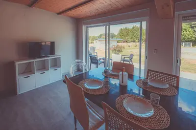 Télévision ou salle de divertissement dans l'établissement Domaine Serenity