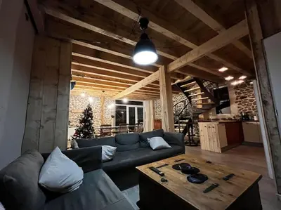Coin salon dans l'établissement La Grange de la Gratade