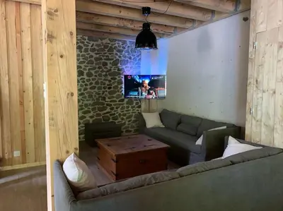 Coin salon dans l'établissement La Grange de la Gratade