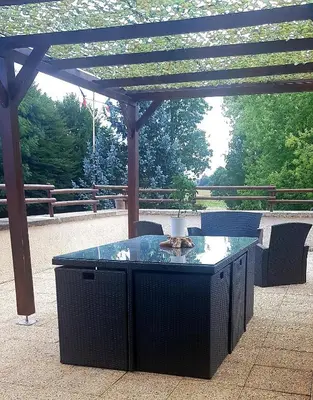 Balcon ou terrasse dans l'établissement Vacances en famille 3 étoiles à 30min des pistes de Ski Mont Dore Sancy