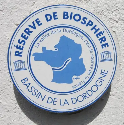 Certificat, récompense, panneau ou autre document affiché dans l'établissement Les Roulottes de la Dordogne