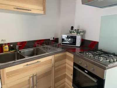 Cuisine ou kitchenette dans l'établissement Gîte du Sabotier