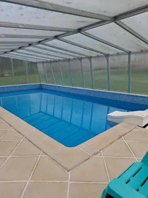 Piscine de l'établissement campagne ou située à proximité