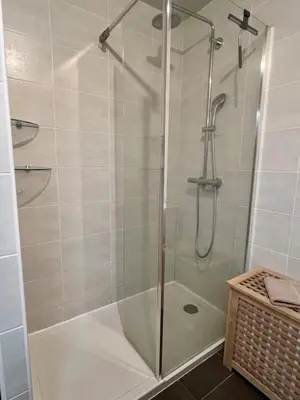Salle de bains dans l'établissement Casa Jouvenel -T3 3 pers -Brive-Parking privatif