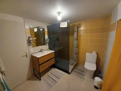Salle de bains dans l'établissement Via Lactéa
