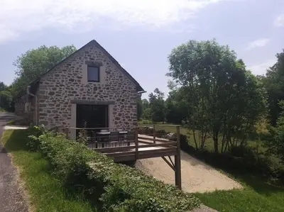 Jardin de l'établissement Gîte confortable à la campagne