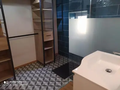 Salle de bains dans l'établissement Le mas du Masrembaud