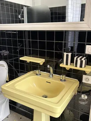 Salle de bains dans l'établissement Maison Mère