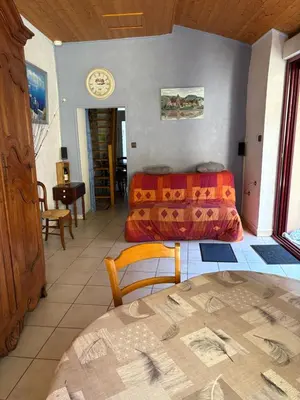 Un ou plusieurs lits dans un hébergement de l'établissement Petite maison avec cour fermée