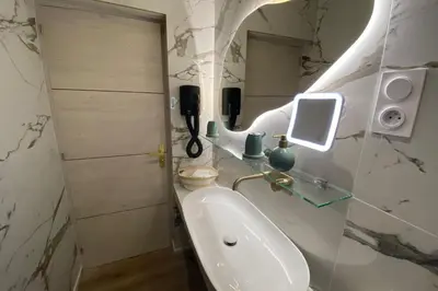 Salle de bains dans l'établissement 19A - Le Septième Ciel cocoon lover