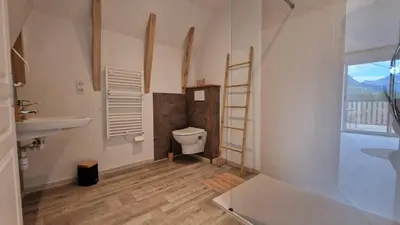 Salle de bains dans l'établissement La Puy Mary