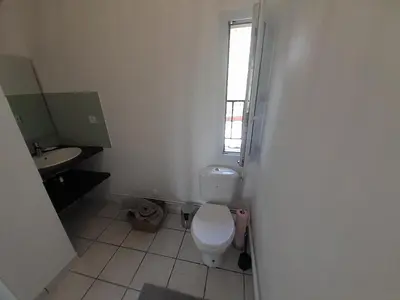Salle de bains dans l'établissement gite de la fontaine